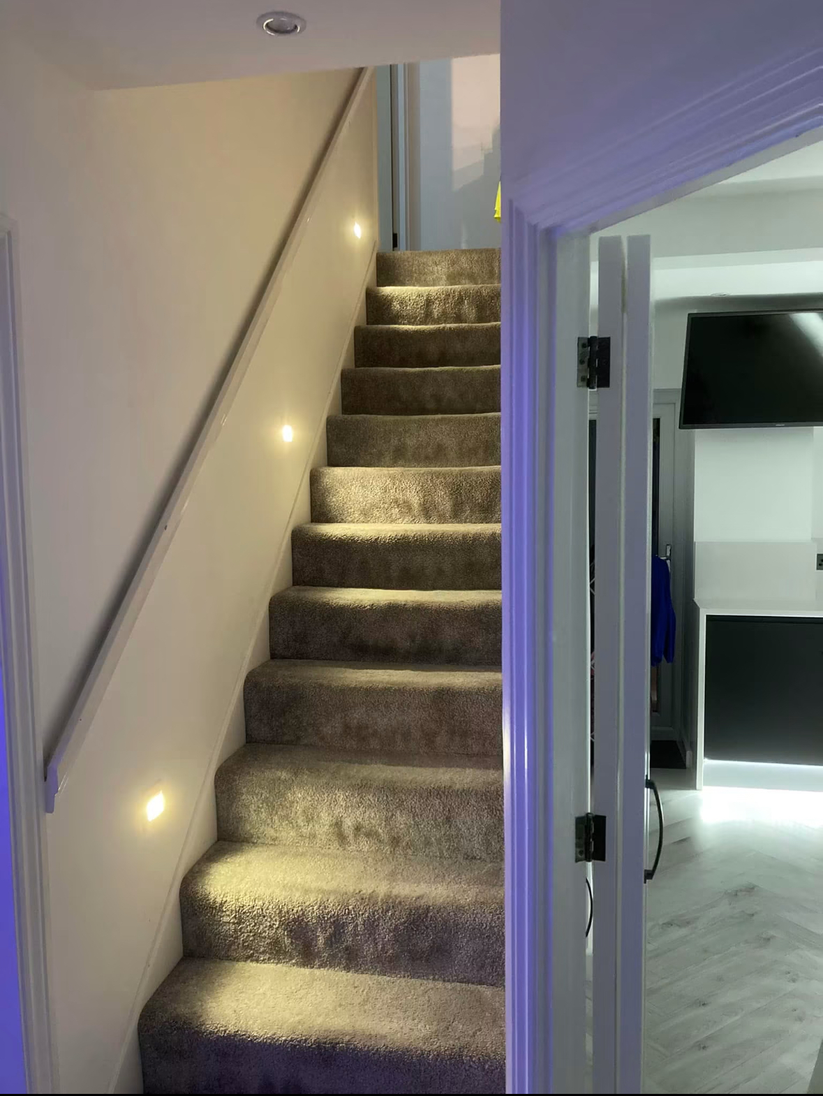 Staircase lighting installation